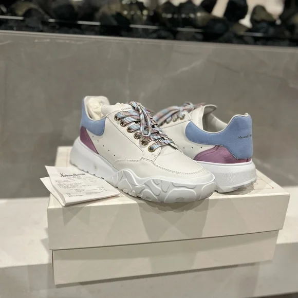 Alexander Mcqueen New Court size 8 (US) - Picture 3 of 6